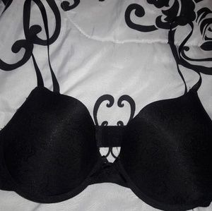 Black push up bra
